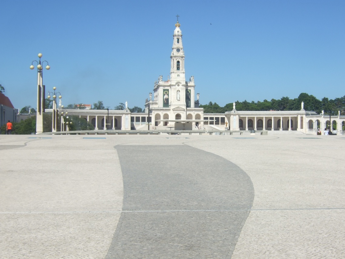 KirchePlatz_s